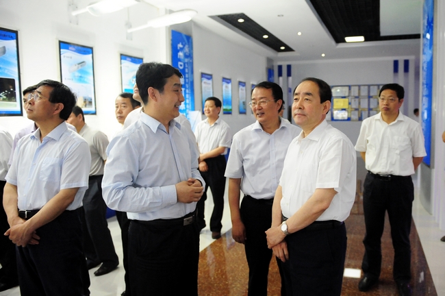 省纪委书记李法泉到佛都照明公司调研工作