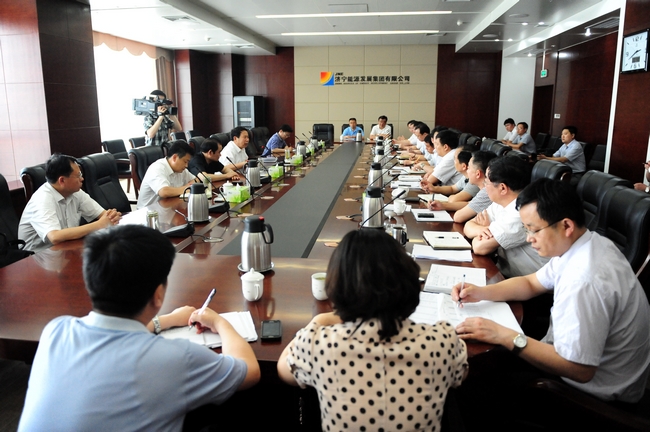 市委常委、常务副市长刘中会来集团公司调研时指出：节支降耗促增收增效