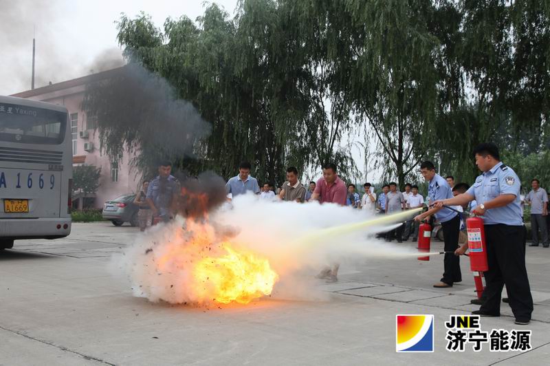 义桥煤矿通勤车消防应急演练圆满结束