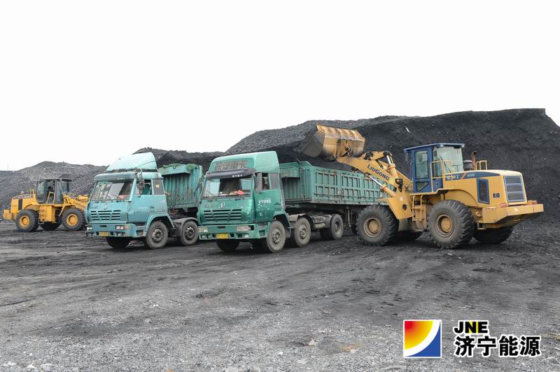 安居煤矿首日煤炭销售发运过万吨