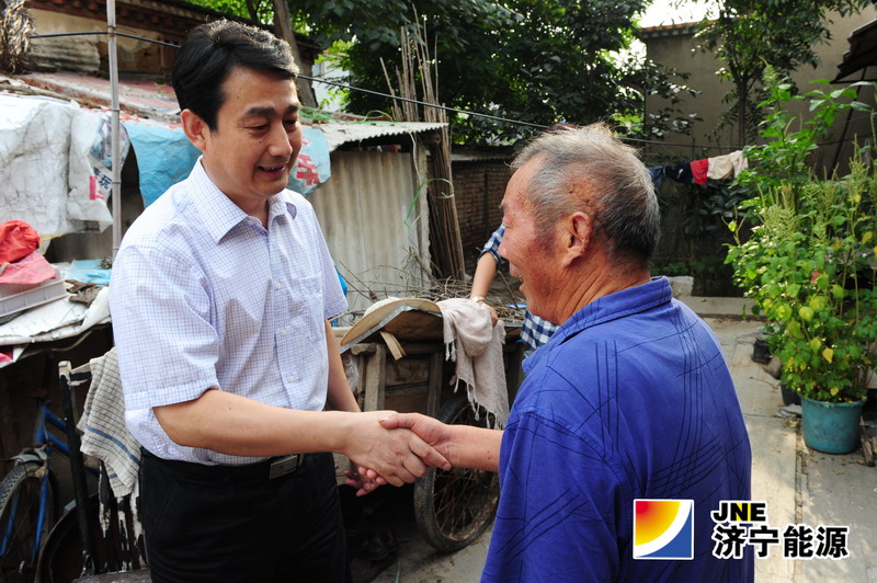 进村入户察民情&nbsp;&nbsp;访贫问苦送温暖
