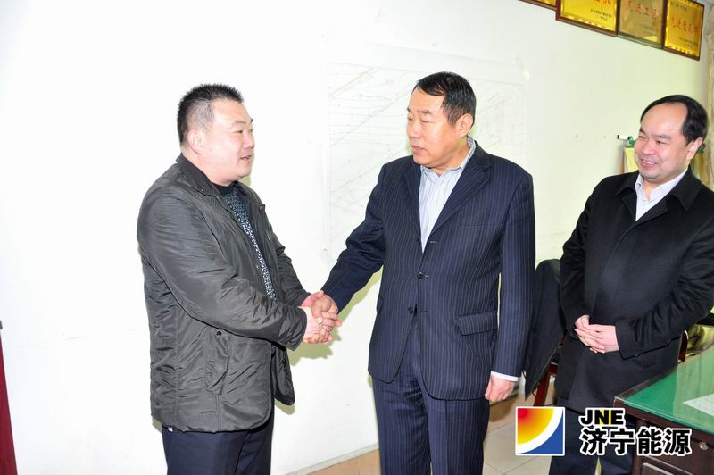 乔志猛到义桥煤矿慰问干部职工