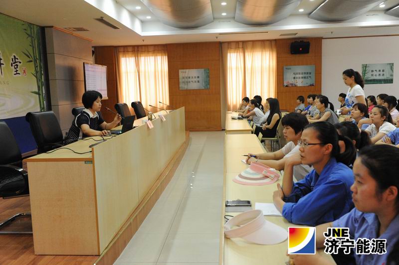 鹿洼煤矿：“贝壳行动”女性健康关爱课堂开讲