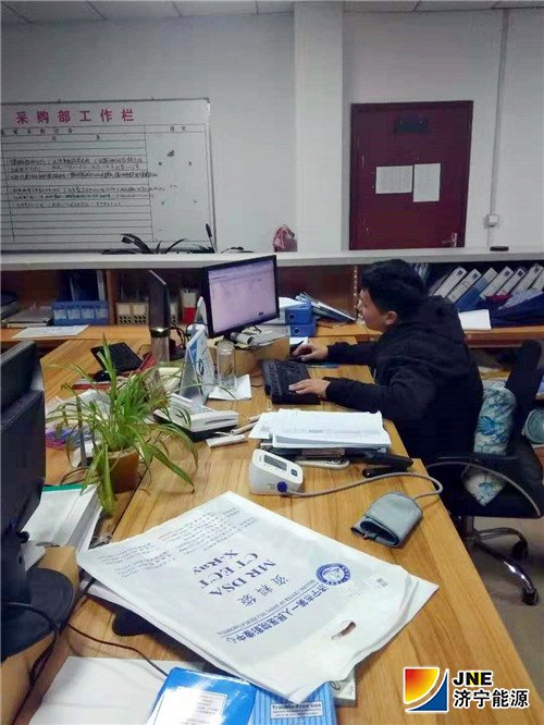 1566787148103943.jpg 带病坚持工作.jpg