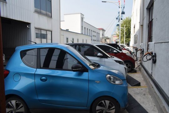 运河煤矿新能源汽车充电桩投用广受欢迎