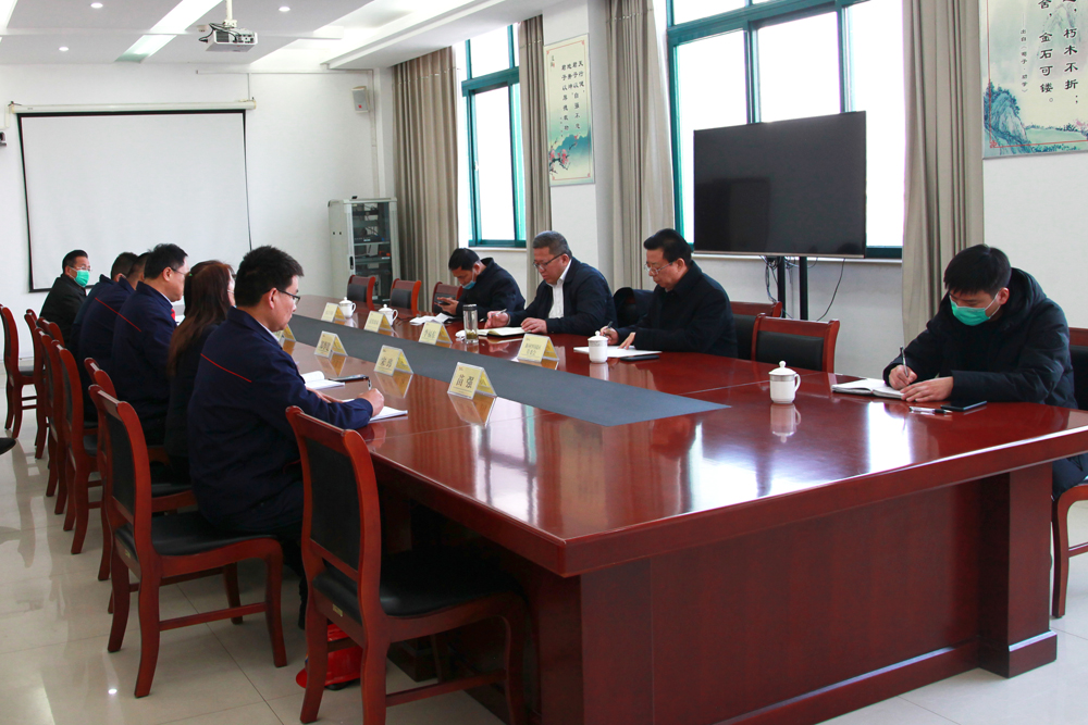 民生热能：2021年1月14日，金乡县委常委、常务副县长李福东带队到民生热能督导检查安全生产工作（潘璇） (1).JPG