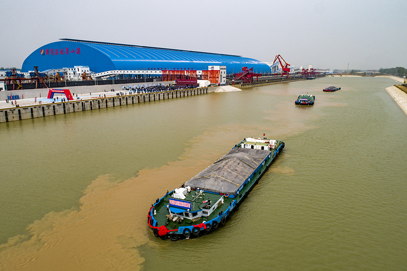 1635848086563226.jpg 2021-4-9梁山港公铁水多式联运通航仪式 (李宁) (6).jpg
