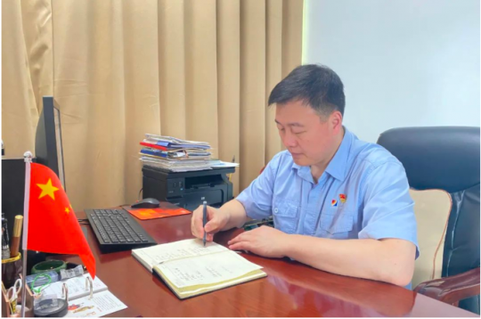 济宁市干事创业先锋党员丨赵洪强：“煤海”中续写敬业和担当