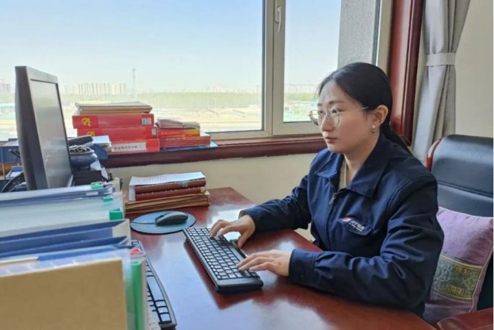 通讯员感悟丨安居煤矿孔令媛：书山有路 学海无涯