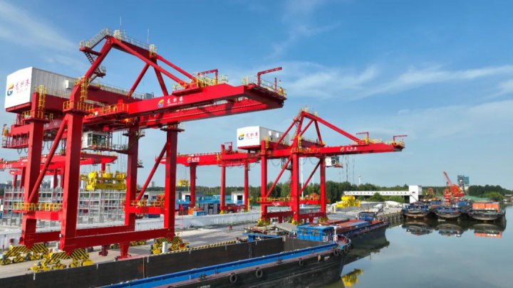 新突破！龙拱港集装箱吞吐量达到7万标箱