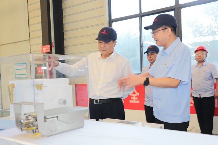 张广宇到海纳科技检查指导工作