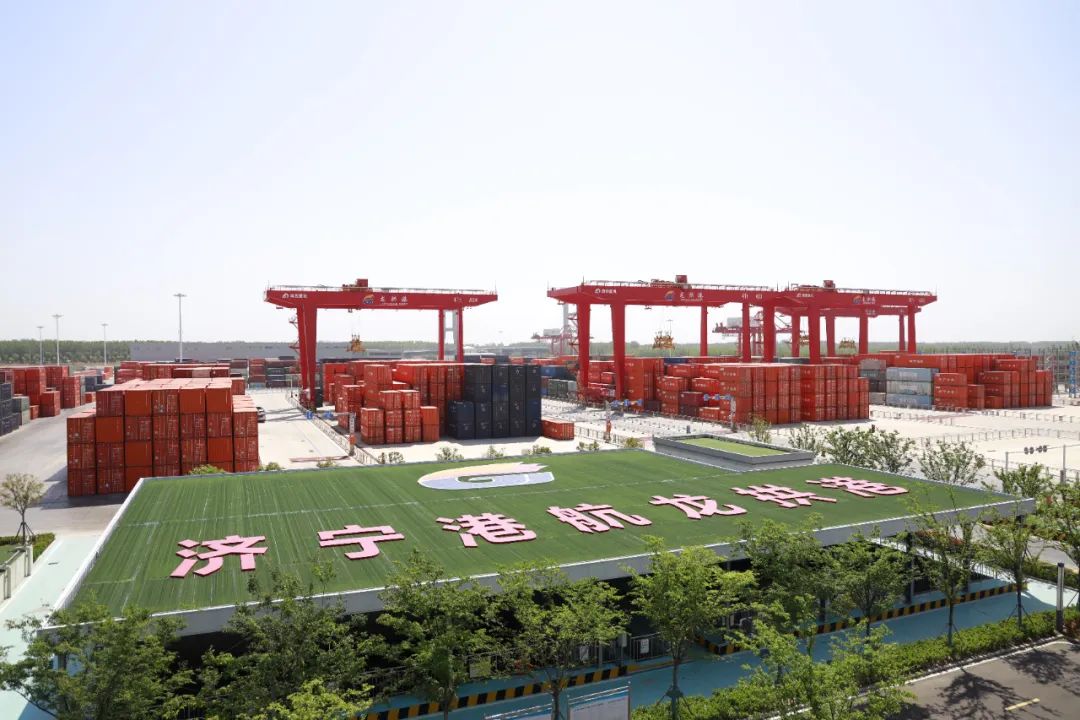 1746515804111727.jpg 44.jpg