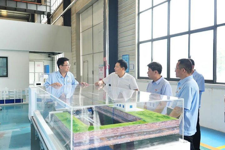 张广宇到海纳科技调研指导工作